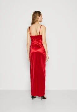 Wal G Sasha Maxi Dress - Galajurk - Red -Fashion Verkoop c252fffcd26b4642aa5bb872e5449695