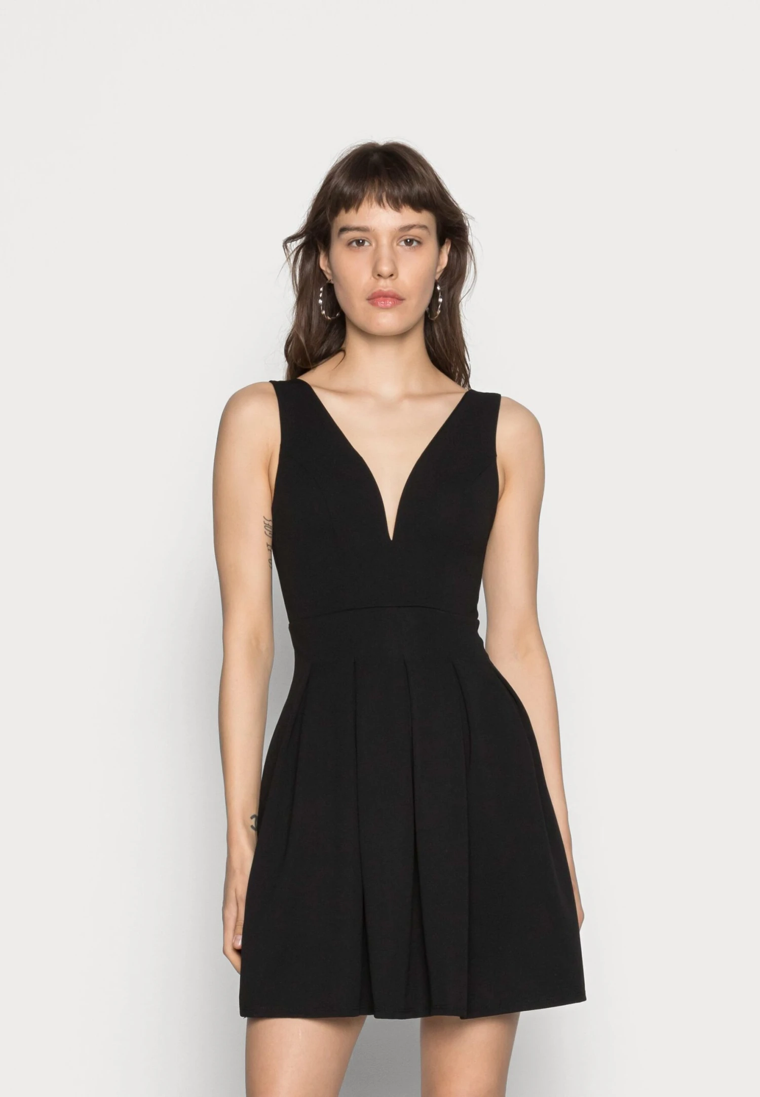 Wal G Pleated Fit And Flare - Cocktailjurk - Black 3 Wal G Pleated Fit And Flare - Cocktailjurk - Black