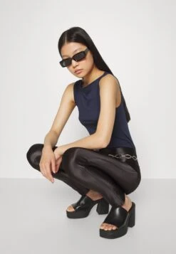 Wal G Ami Trouser - Broek - Black -Fashion Verkoop d166e8d3ada947e58bd45735eb6b6445