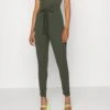 Wal G Jimmy Tie Back - Jumpsuit - Khaki Green -Fashion Verkoop dcc31956ab724331a57659b343f61ab4