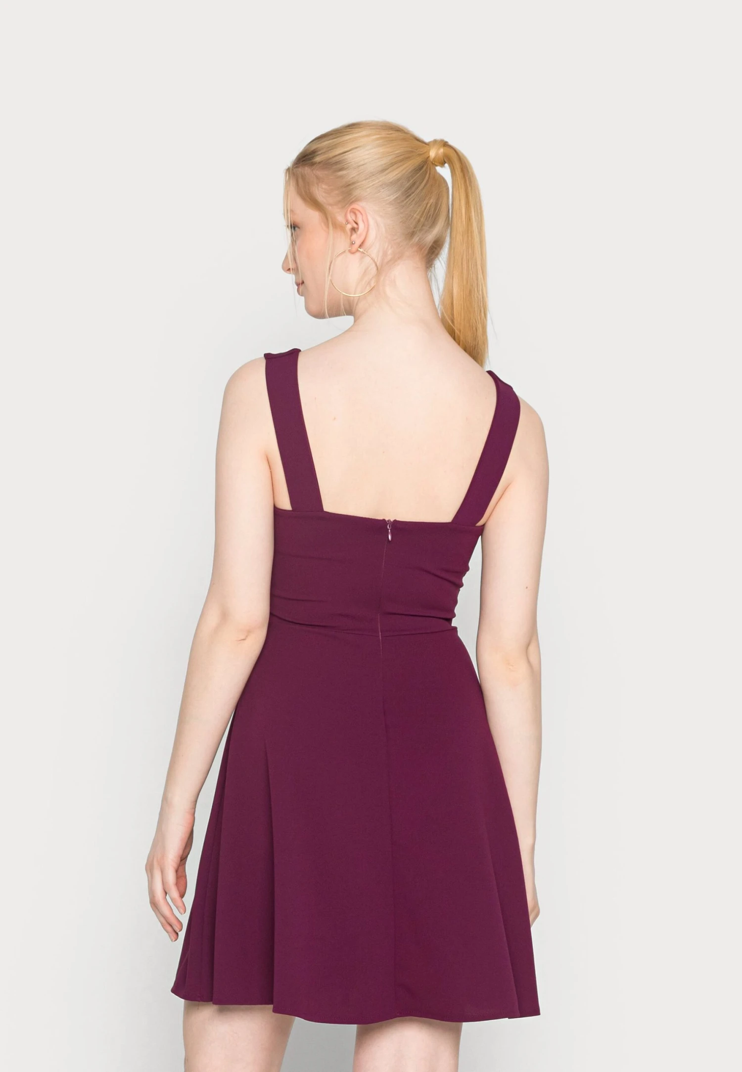 Wal G Jaqueline Skater Dress - Cocktailjurk - Plum 5 Wal G Jaqueline Skater Dress - Cocktailjurk - Plum - Afbeelding 3