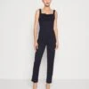 Wal G Serena Pleated - Jumpsuit - Navy Blue -Fashion Verkoop e2d308af636c4b5a9ccebd93181634a3