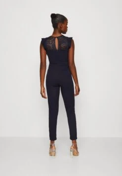 Wal G Ruffle With Back Insert - Jumpsuit - Navy Blue -Fashion Verkoop e9aee2fa612c4209ba278a397a20ae96