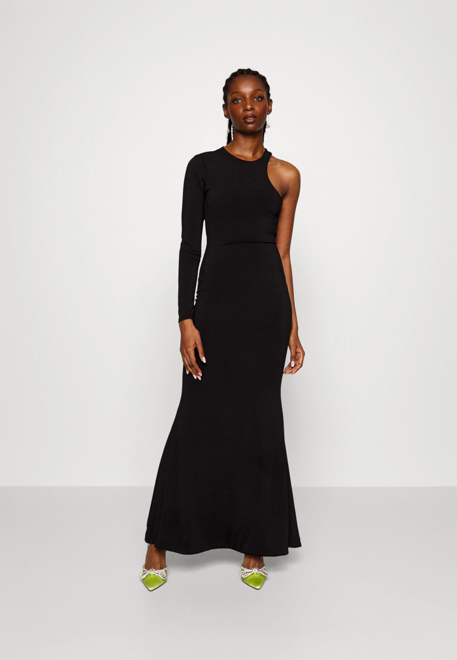 Mila Asymmetric- Maxi-Jurk - Black 4 Mila Asymmetric- Maxi-Jurk - Black - Afbeelding 2