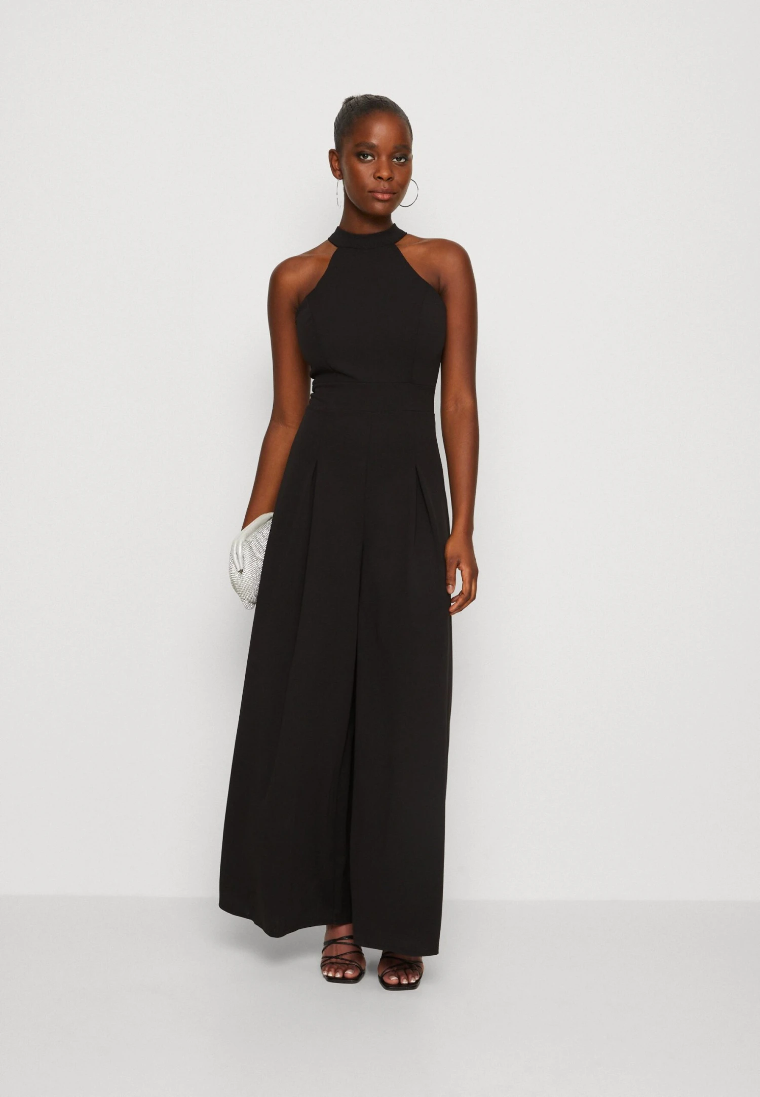 Wal G Leila Halter Neck Wide Leg - Jumpsuit - Black 4 Wal G Leila Halter Neck Wide Leg - Jumpsuit - Black - Afbeelding 2