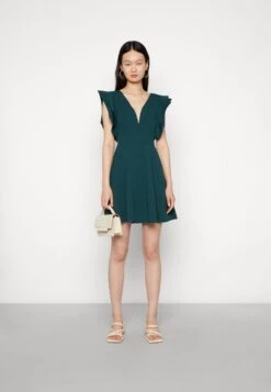 Wal G Lucia V Neck Frill Sleeve Skater Dress - Cocktailjurk - Forest Green -Fashion Verkoop f3d4589837c44c3c88f4ba17ac974f8e