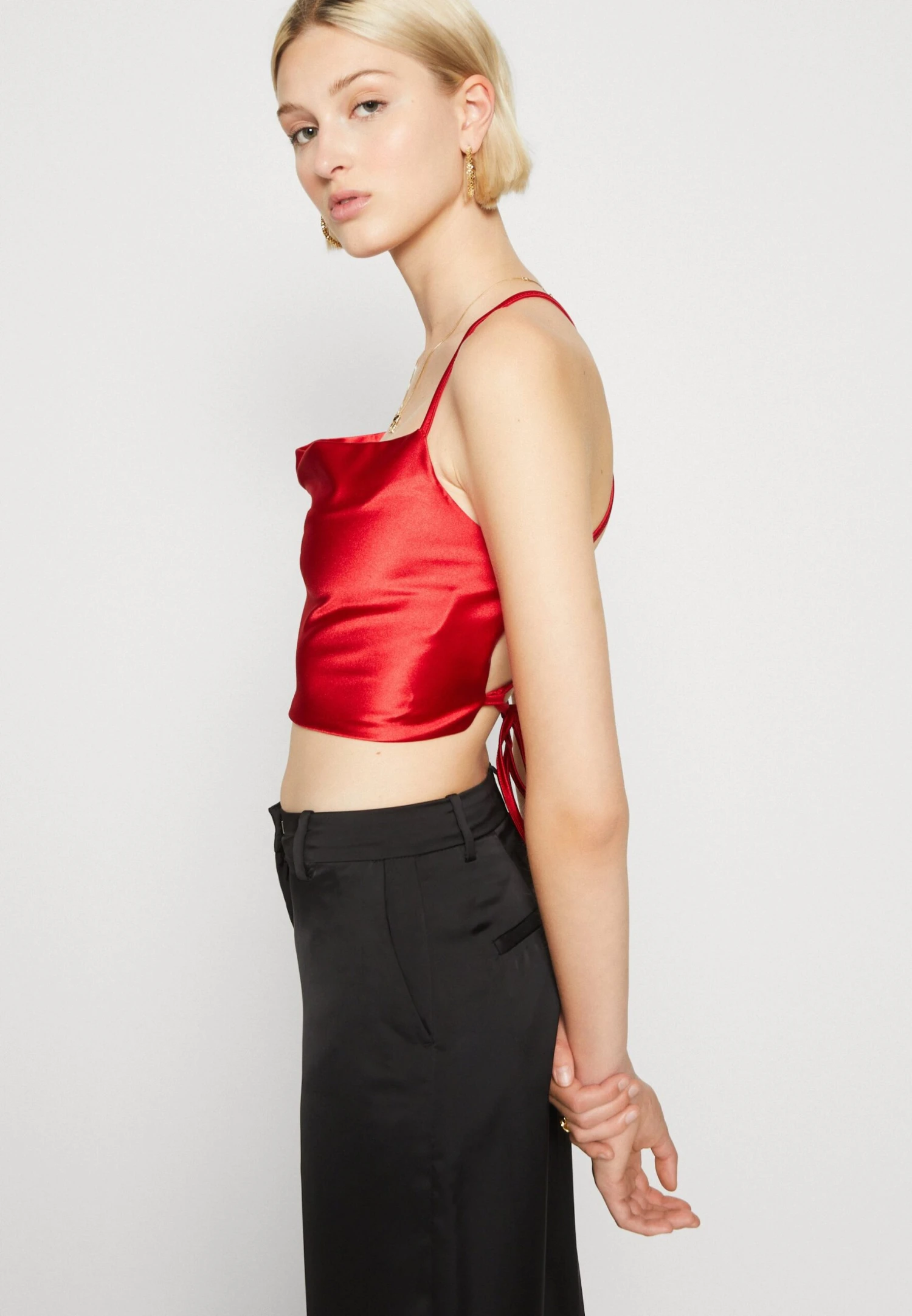 Wal G Milly Strappy - Top - Red 6 Wal G Milly Strappy - Top - Red - Afbeelding 4