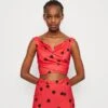 Wal G Valentines Heart Crop - Top - Red/Black -Fashion Verkoop fa8ed00141ee4c6a864abb0a4c47a67e