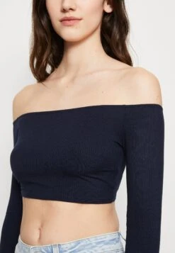 Wal G Hollie Off Shoulder Crop - Longsleeve - Navy 13 Wal G Hollie Off Shoulder Crop - Longsleeve - Navy -Fashion Verkoop fad3961ba67744cc92784dbce86825d3