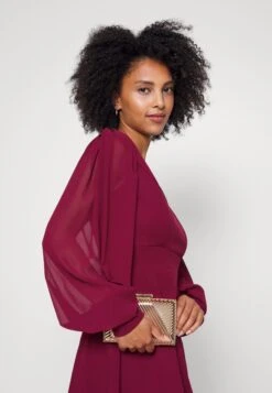 Kat Sleeve Dress - Cocktailjurk - Berry Wine -Fashion Verkoop fbc0096ef33448ea8df01204cf69a0b8