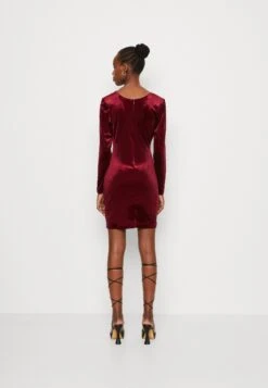 Wal G Valentines Dolly Cut Out Mini - Cocktailjurk - Wine 10 Wal G Valentines Dolly Cut Out Mini - Cocktailjurk - Wine -Fashion Verkoop fe276990cefe4f678c7dd0fd7e18ed2c